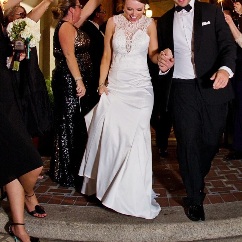 Lanesta Wedding Gown, Italian size 38, US size 2